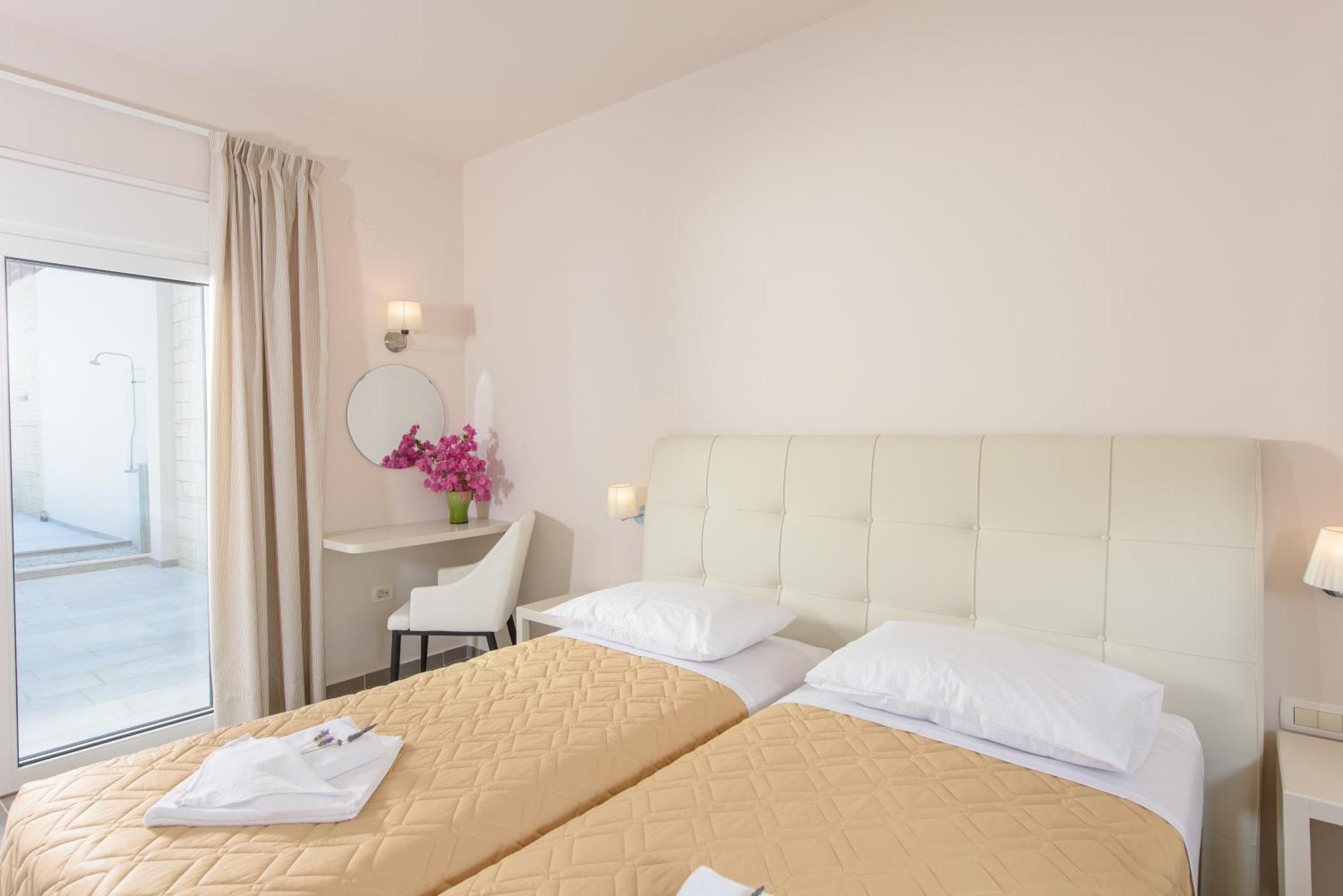 Koukos Villas * Stalos